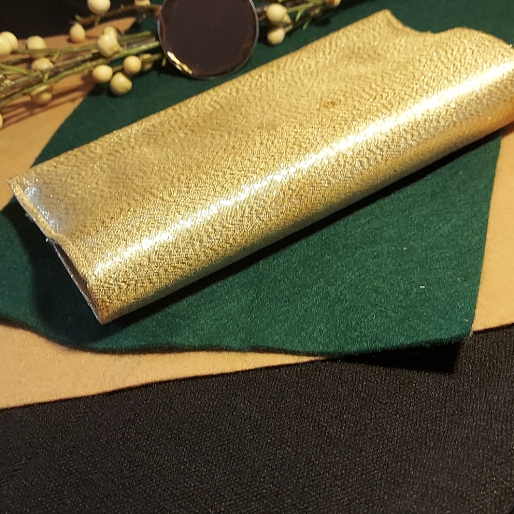 Purse - Picture 2 of 3